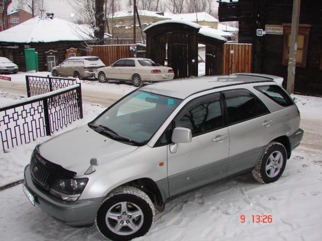 1998 Toyota Harrier