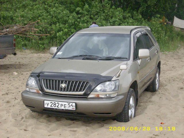 1998 Toyota Harrier