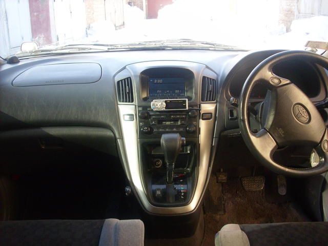 1998 Toyota Harrier