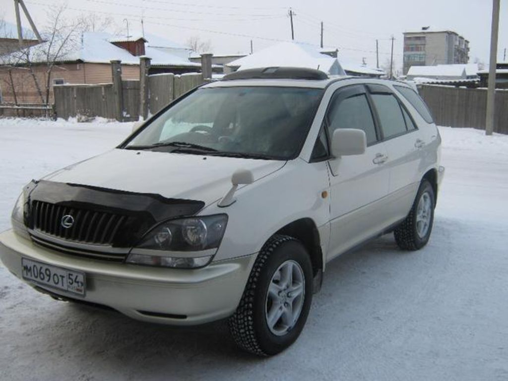 1998 Toyota Harrier