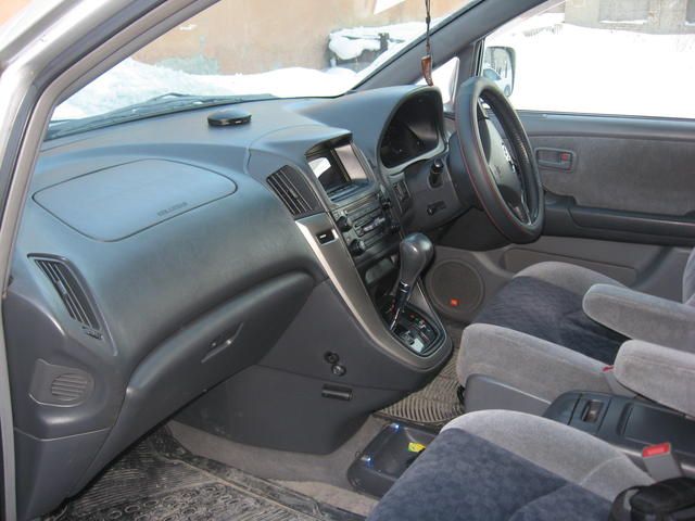 1998 Toyota Harrier