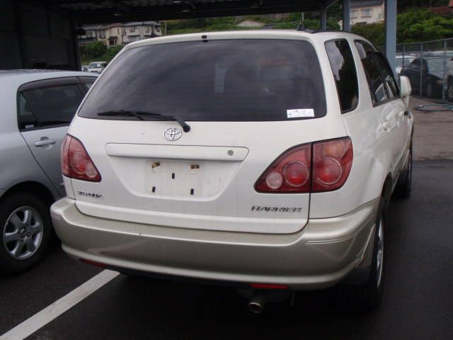 1998 Toyota Harrier