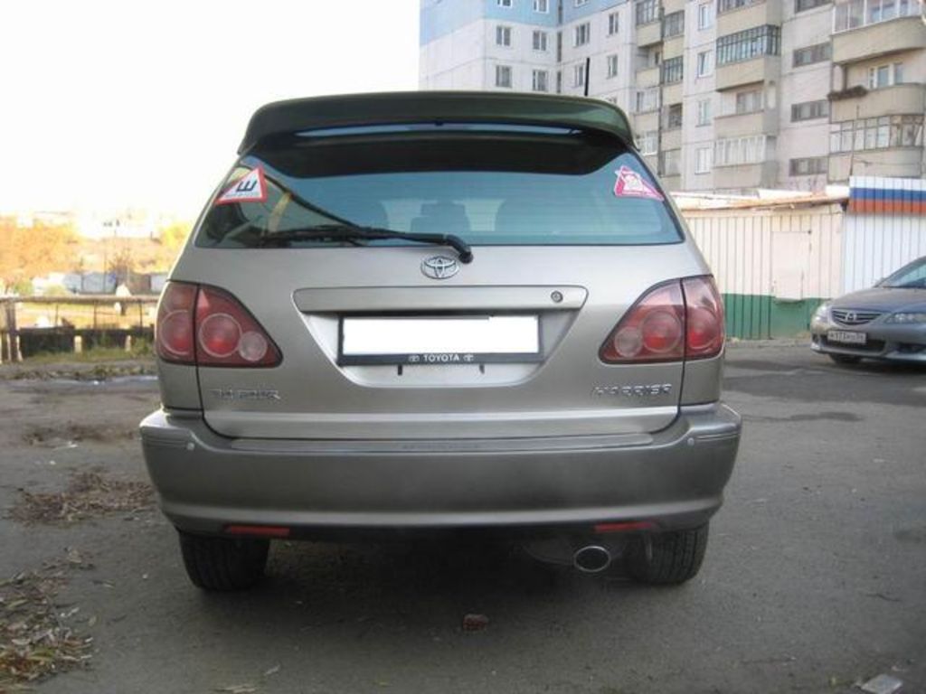 1998 Toyota Harrier