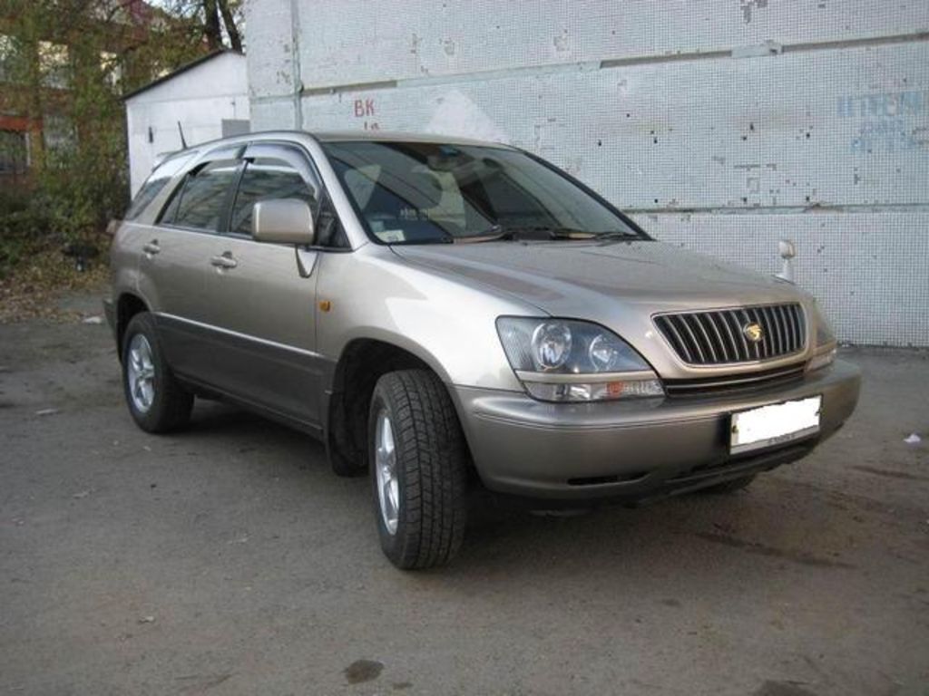 1998 Toyota Harrier