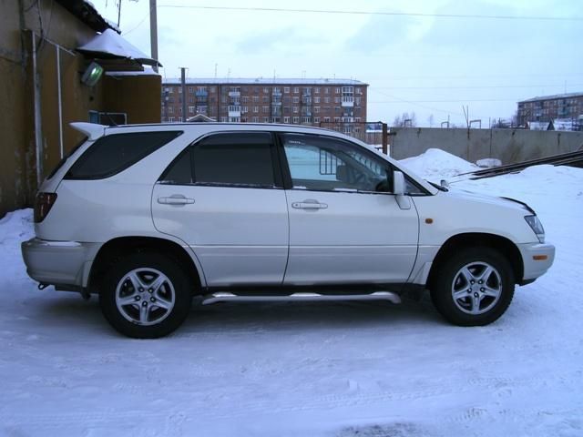 1998 Toyota Harrier