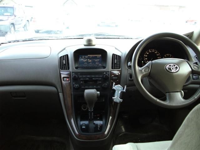 1998 Toyota Harrier