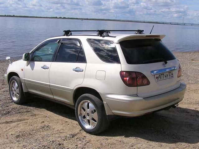 1998 Toyota Harrier