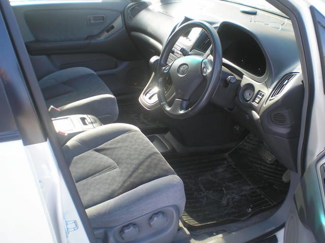 1998 Toyota Harrier