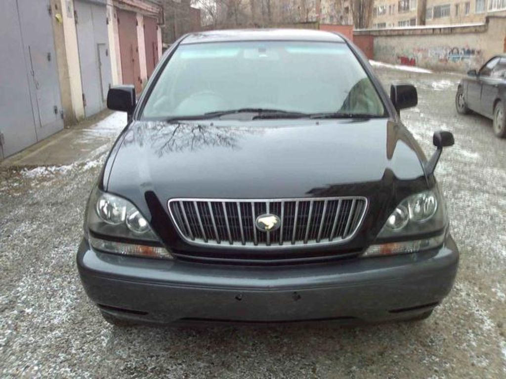 1998 Toyota Harrier