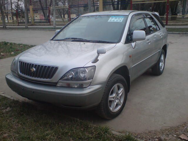 1998 Toyota Harrier