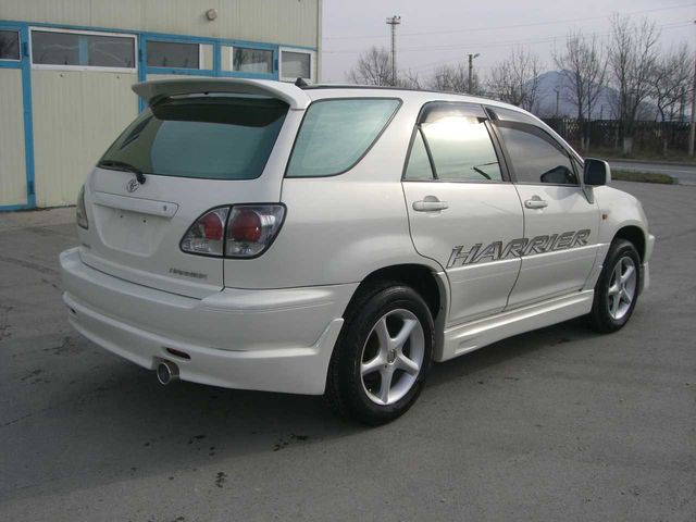 1998 Toyota Harrier