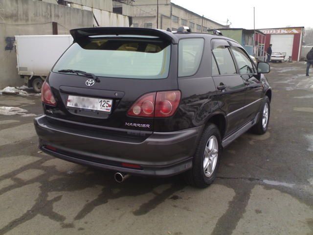 1998 Toyota Harrier