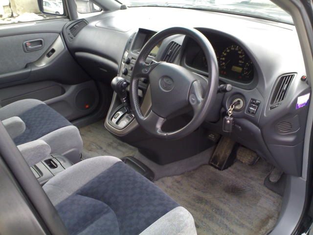 1998 Toyota Harrier