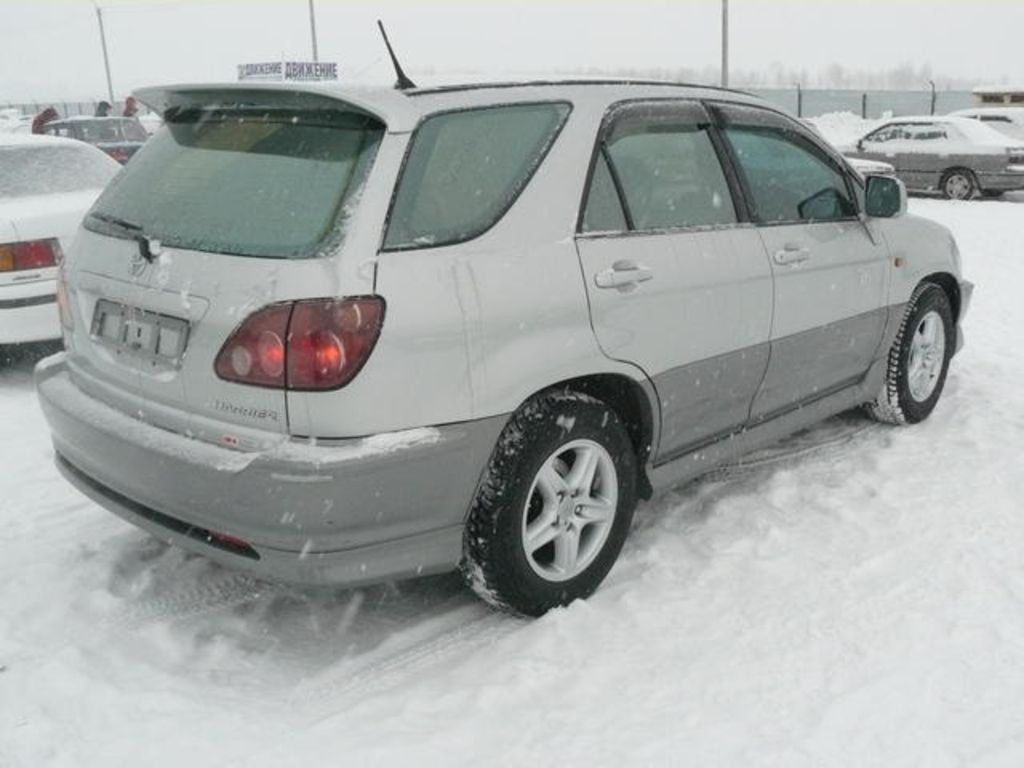 1998 Toyota Harrier