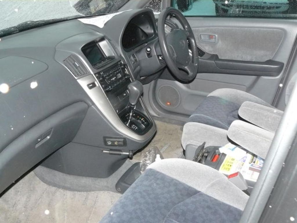 1998 Toyota Harrier