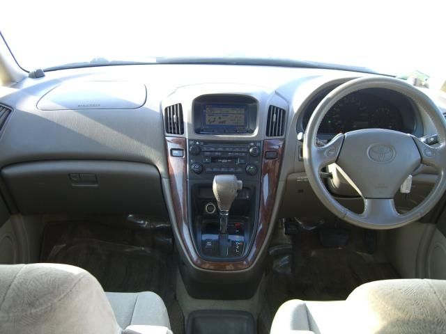 1998 Toyota Harrier