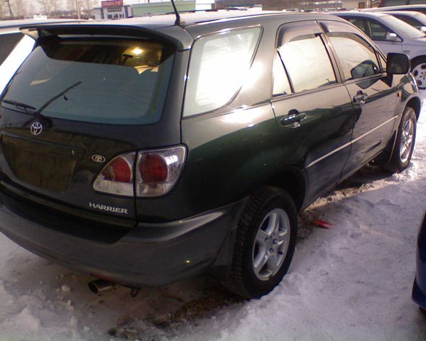 1998 Toyota Harrier