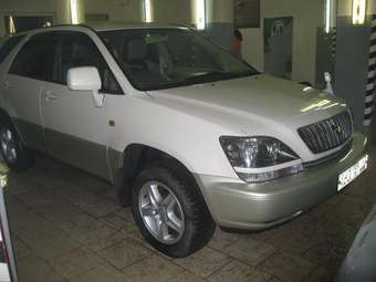 1998 Toyota Harrier