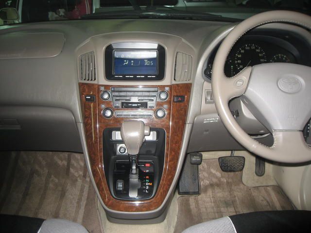 1998 Toyota Harrier