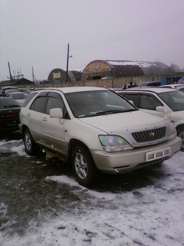 1998 Toyota Harrier