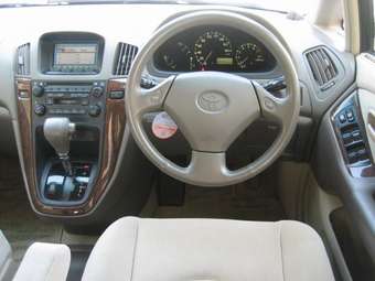 1998 Toyota Harrier