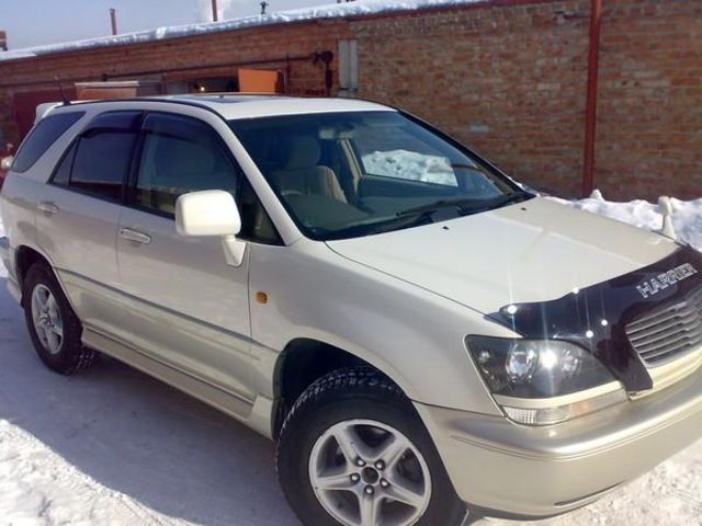 1998 Toyota Harrier