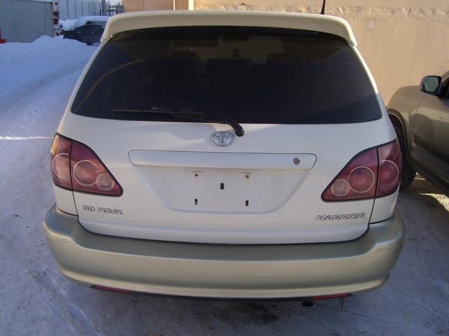 1998 Toyota Harrier