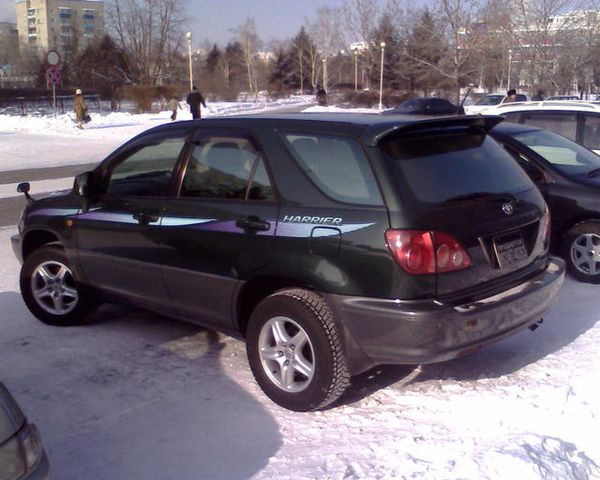 1998 Toyota Harrier