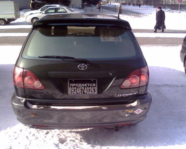 1998 Toyota Harrier