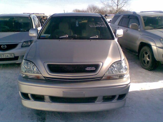 1998 Toyota Harrier
