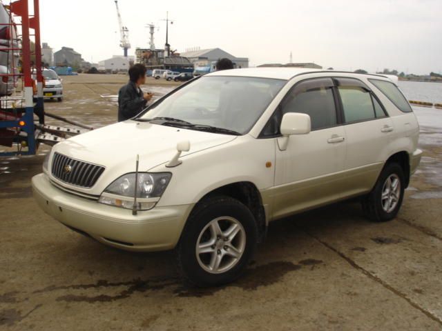 1998 Toyota Harrier