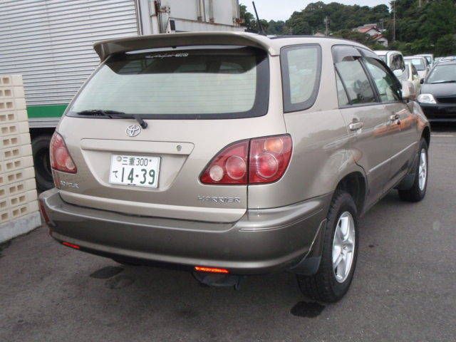 1998 Toyota Harrier