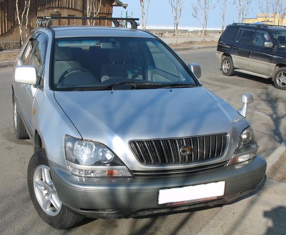 1998 Toyota Harrier