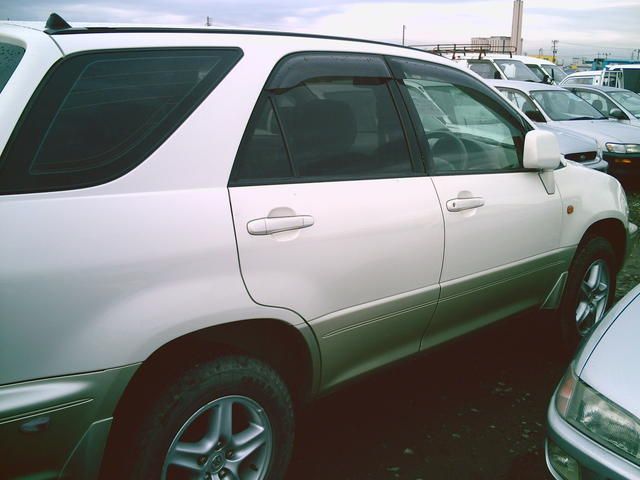 1998 Toyota Harrier