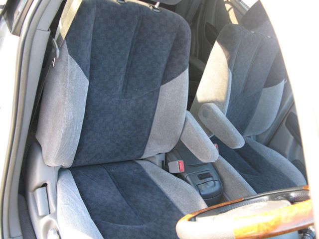 1998 Toyota Harrier