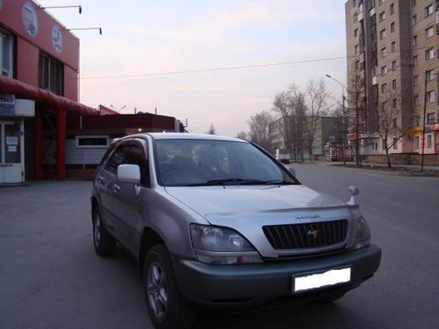 1998 Toyota Harrier