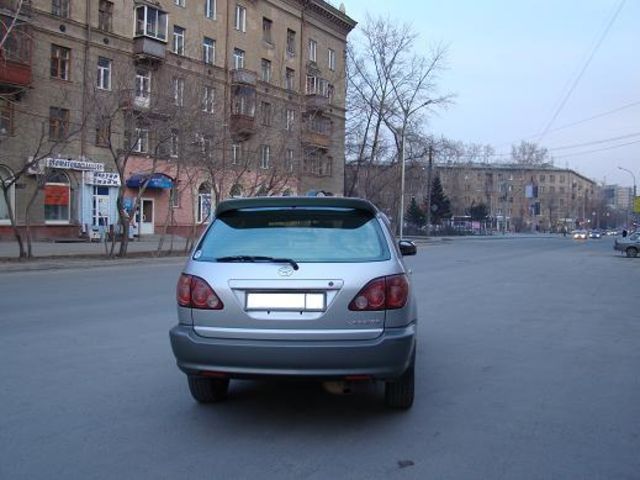 1998 Toyota Harrier