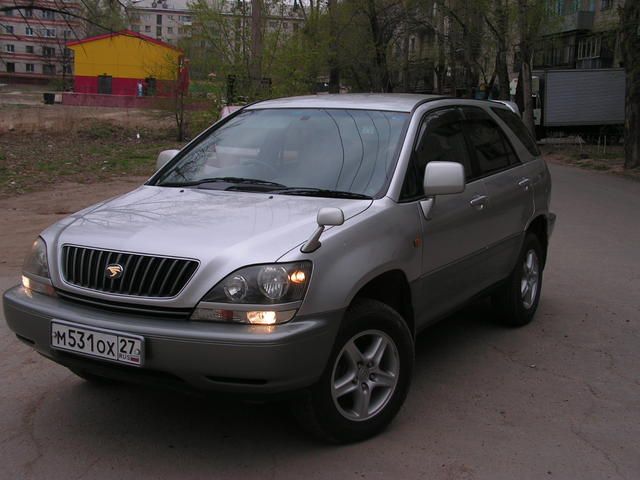 1998 Toyota Harrier