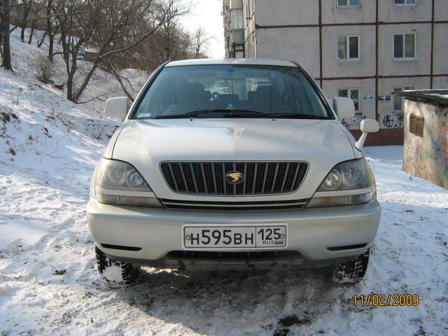 1998 Toyota Harrier