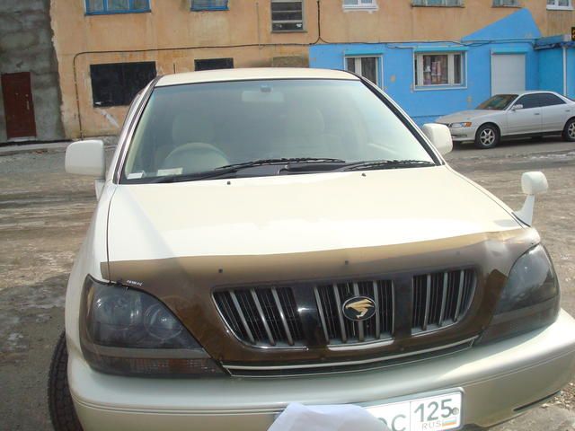 1998 Toyota Harrier