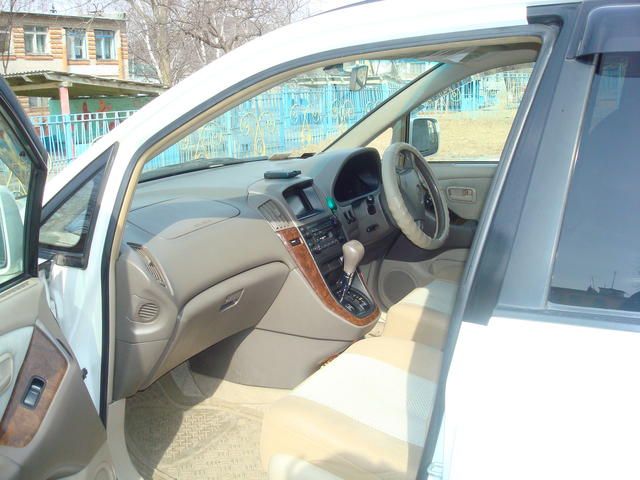 1998 Toyota Harrier