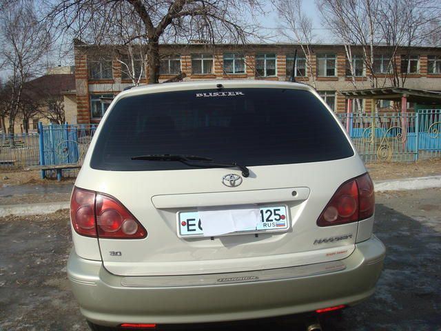 1998 Toyota Harrier