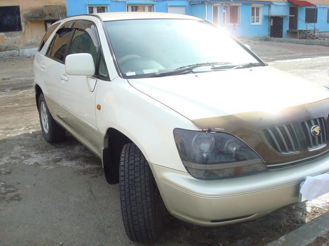 1998 Toyota Harrier