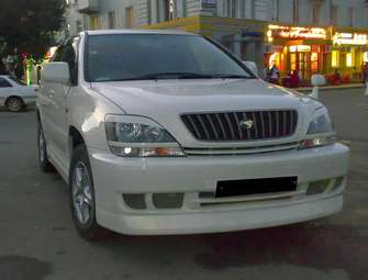 1998 Toyota Harrier