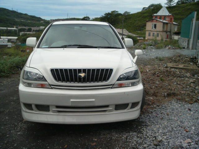 1998 Toyota Harrier