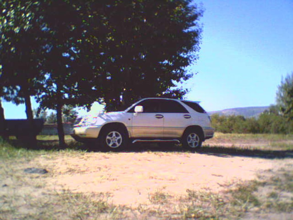 1998 Toyota Harrier