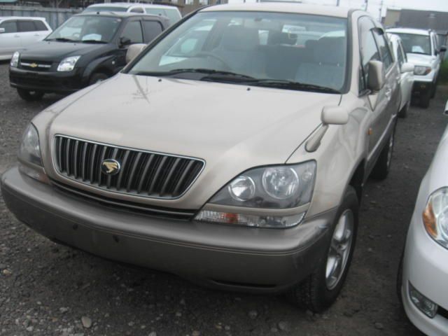 1998 Toyota Harrier