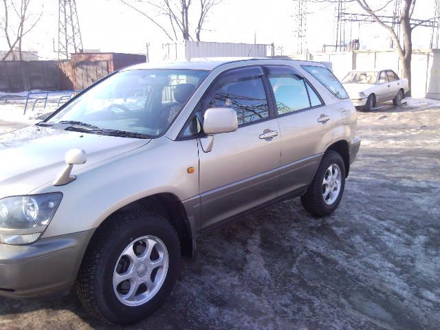 1998 Toyota Harrier