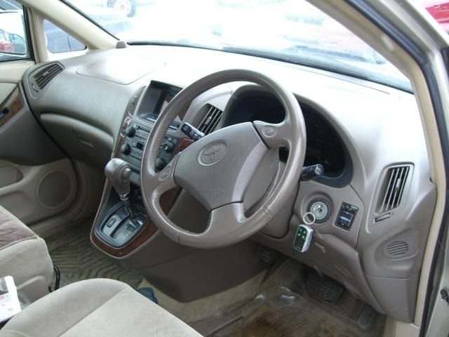 1998 Toyota Harrier