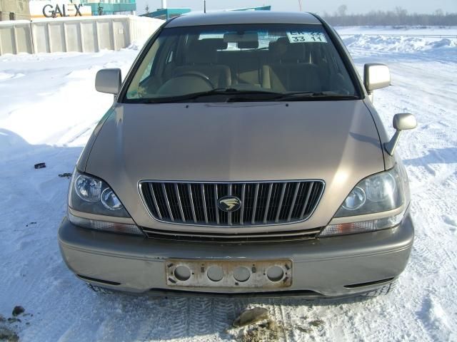 1998 Toyota Harrier